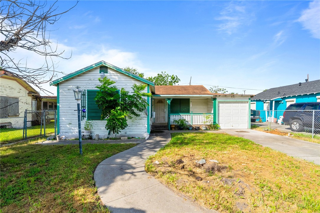 2133 Harvard St Property Photo 1