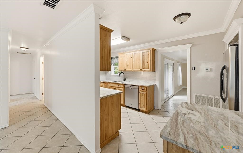 2597 Danforth Lane Property Photo 4