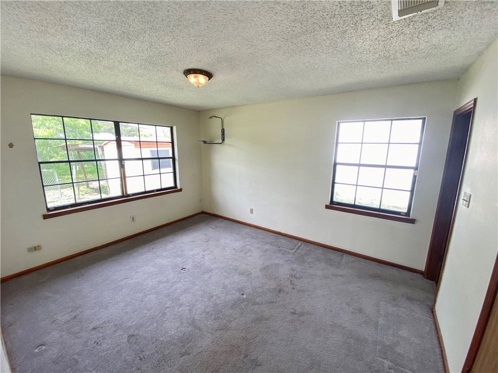 908 Fannin St Property Photo 20