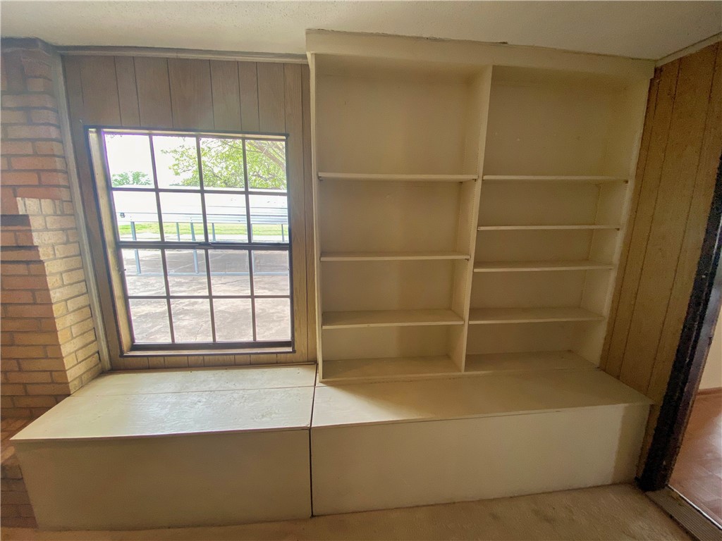 908 Fannin St Property Photo 25