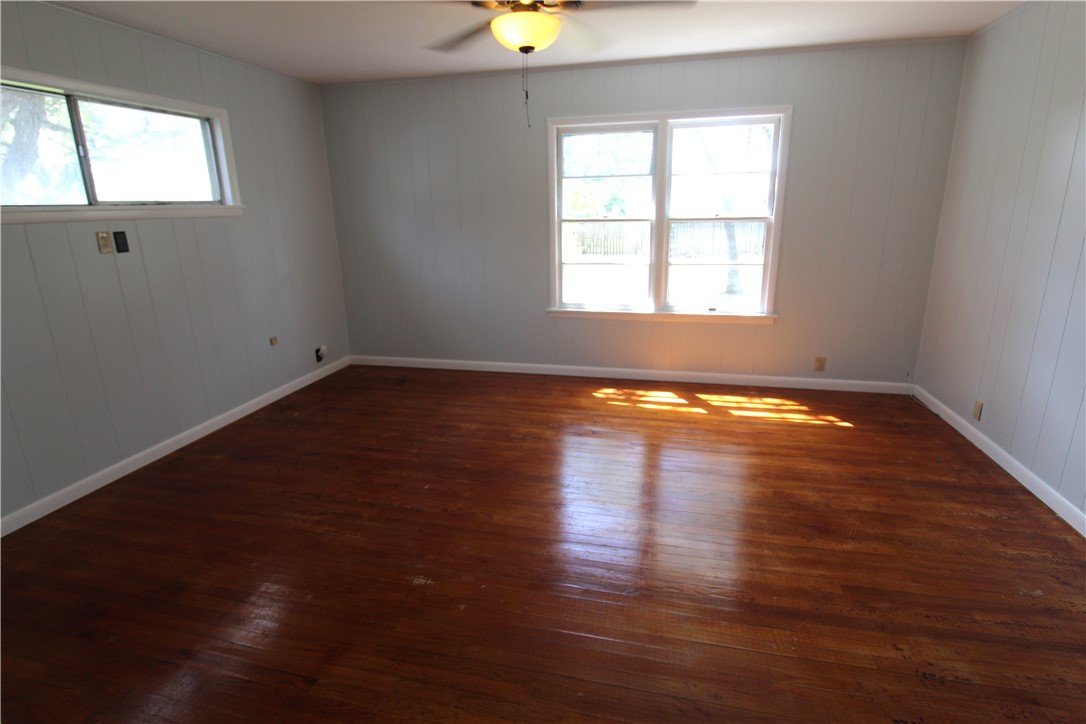 519 Field Ave Property Photo 21