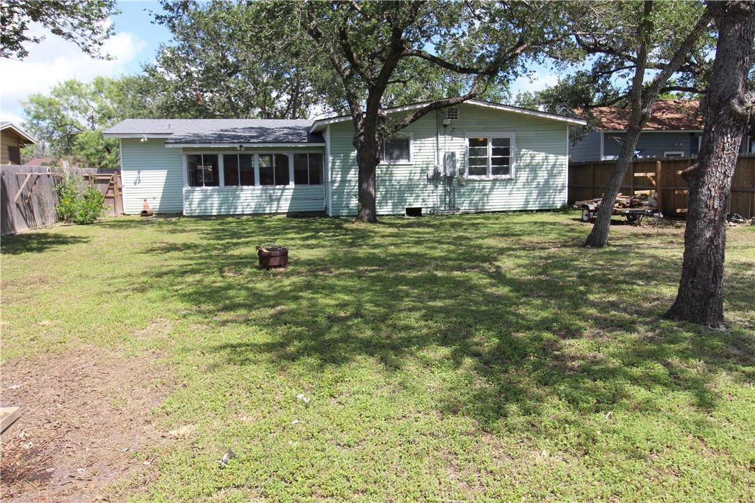 519 Field Ave Property Photo 32