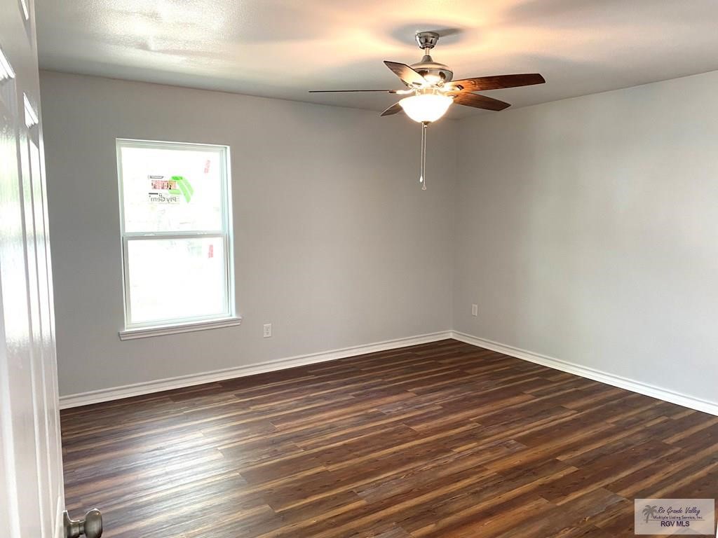 910 Dolores St Property Photo 11