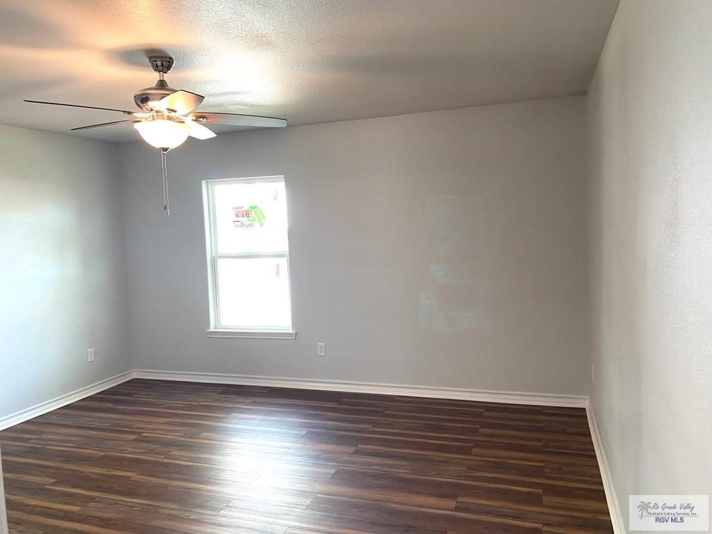 910 Dolores St Property Photo 15