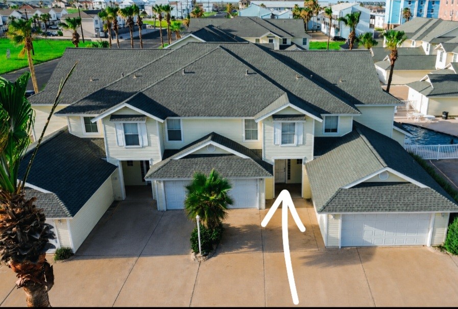 15110 Leeward Dr 103 Property Photo 1