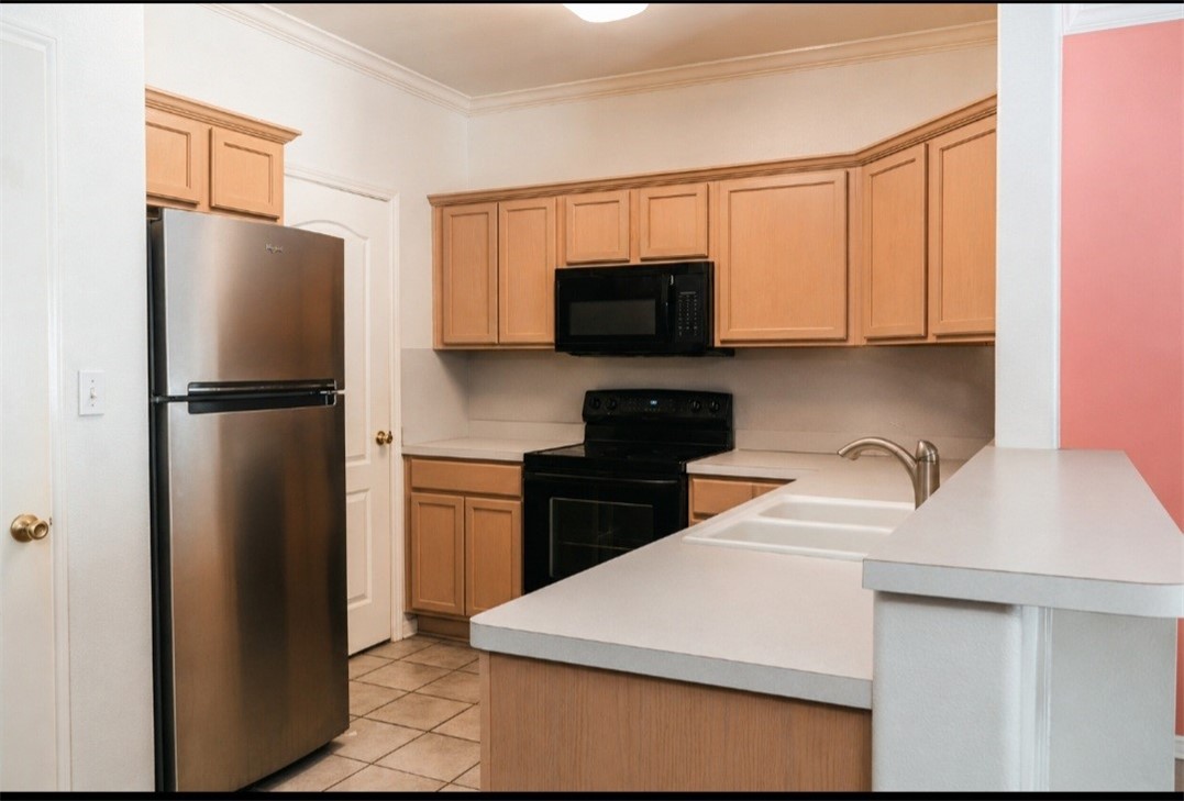 15110 Leeward Dr 103 Property Photo 3