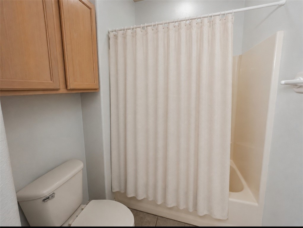 15110 Leeward Dr 103 Property Photo 10