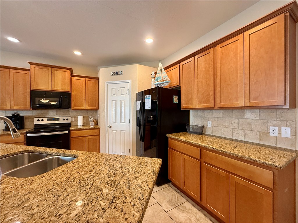 14878 Granada Dr 504 Property Photo 4