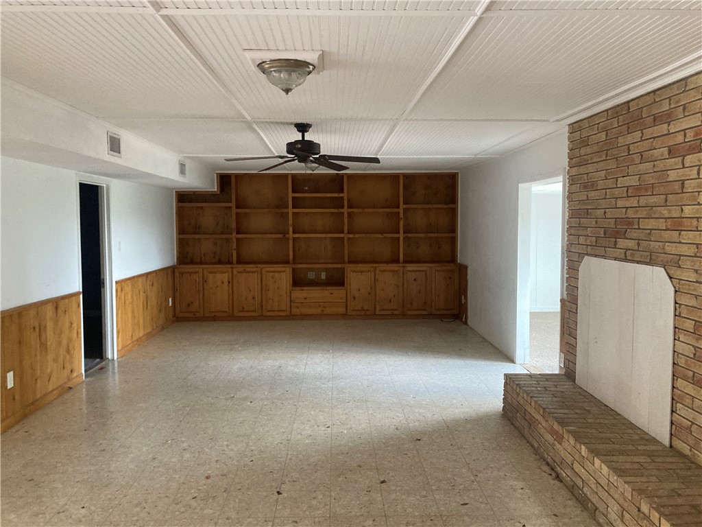 13729 River Forest Dr Property Photo 4