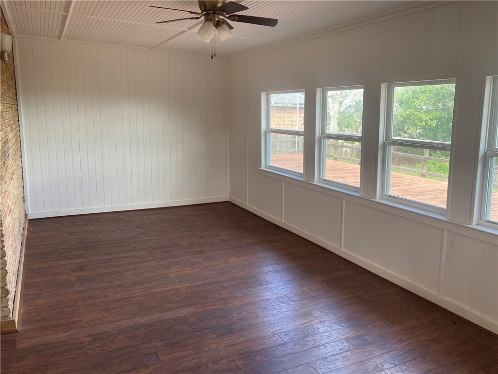 13729 River Forest Dr Property Photo 6