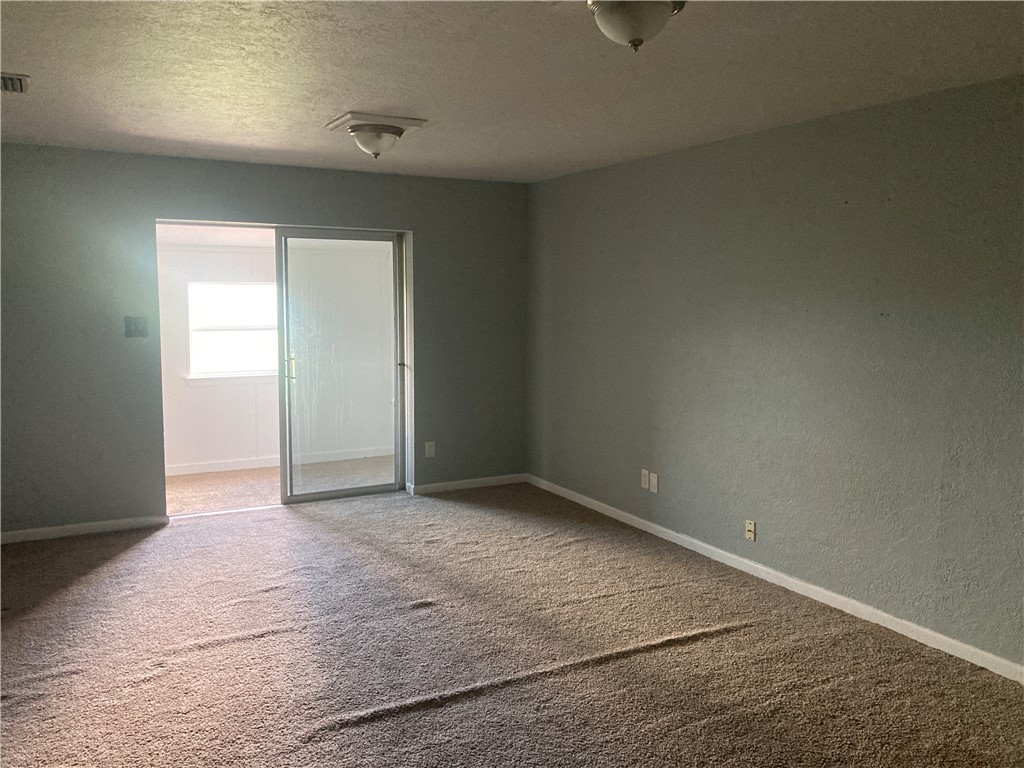 13729 River Forest Dr Property Photo 10