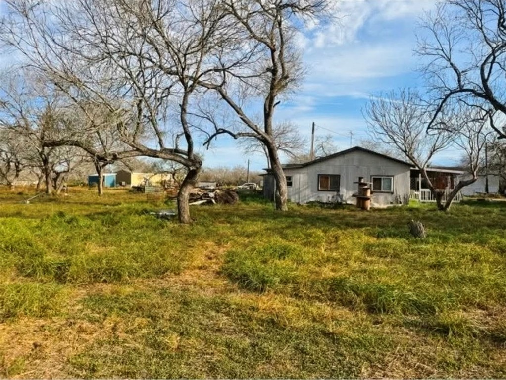 8841 County Road 614 Property Photo 2