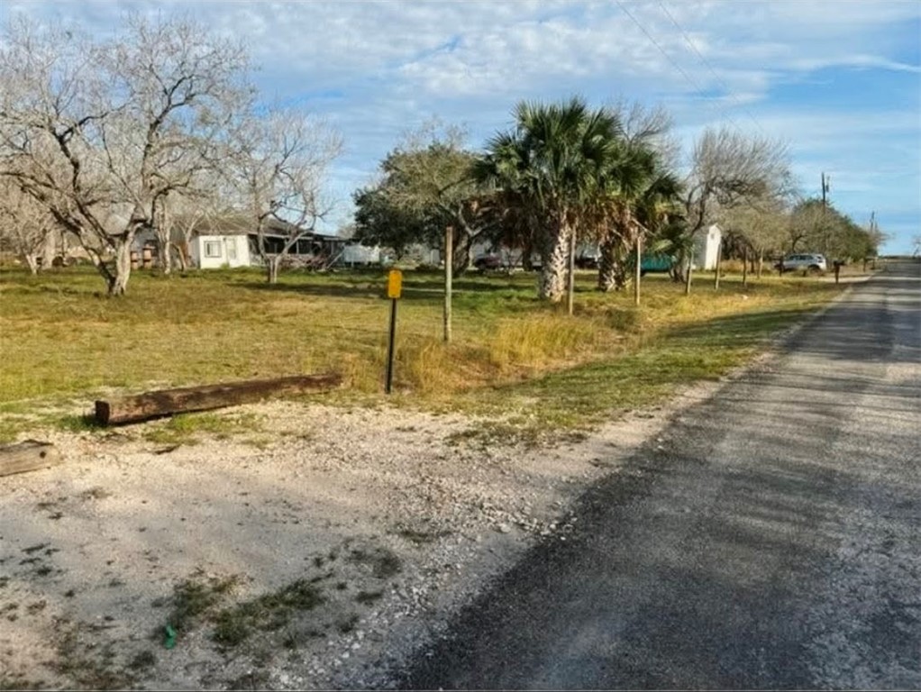 8841 County Road 614 Property Photo 4