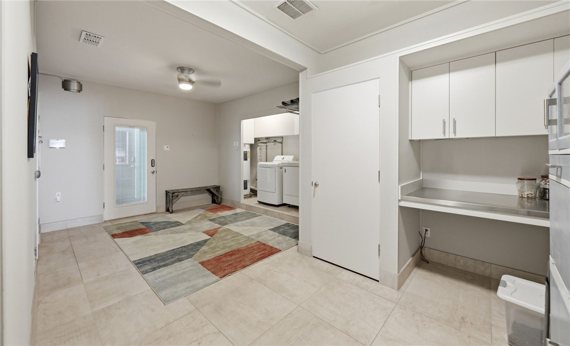 2011 Ocean Dr Property Photo 30