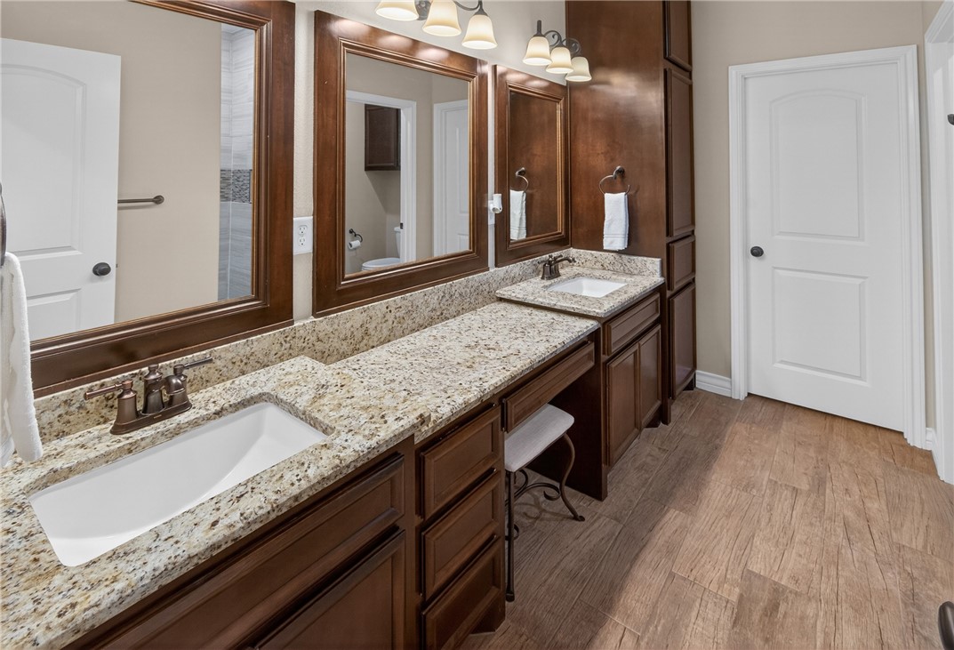 7814 Superman Dr Property Photo 20