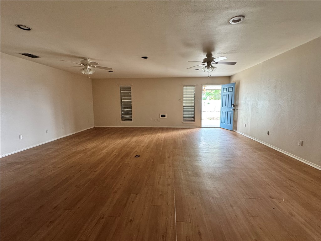 14341 Indigo St Property Photo 4