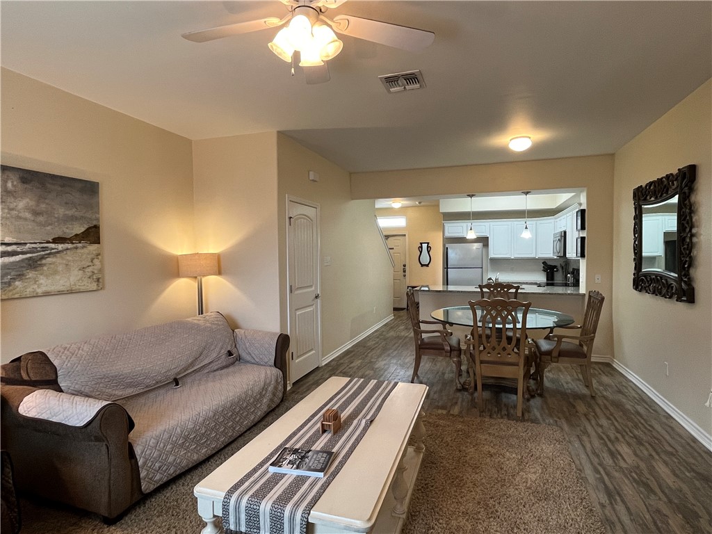 15128 Dory Dr Property Photo 11