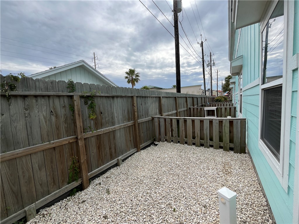 15128 Dory Dr Property Photo 22