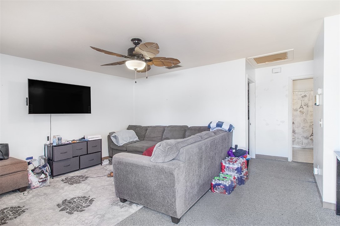 2851 Highland Ave Property Photo 11
