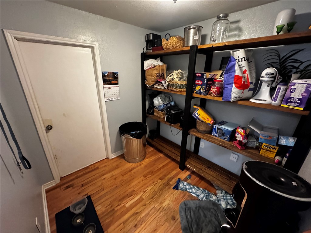 5338 Meadowgate Dr Property Photo 6
