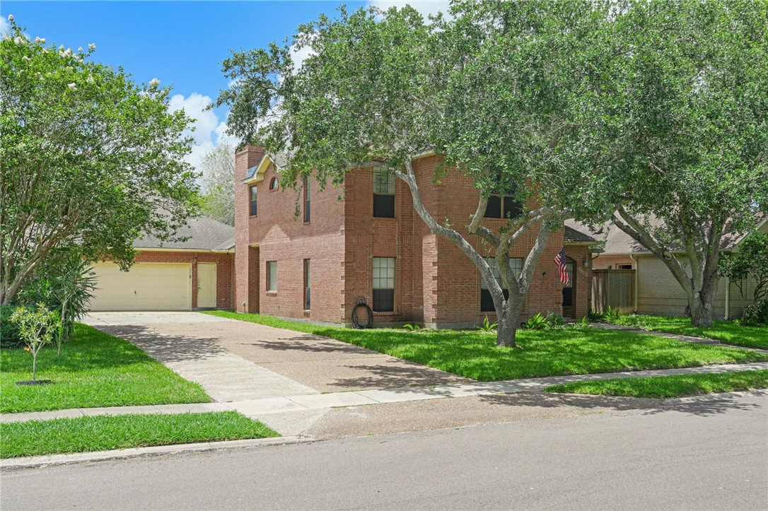7813 Charlero Dr Property Photo 33