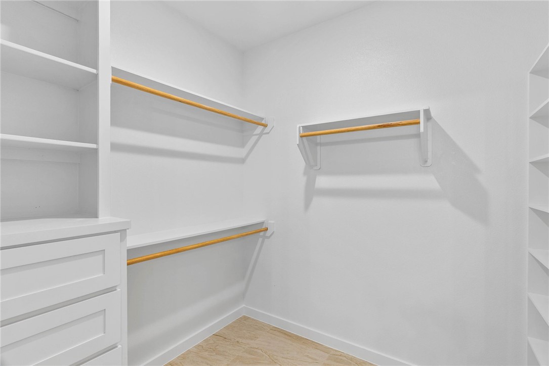2925 Rogers St Property Photo 10