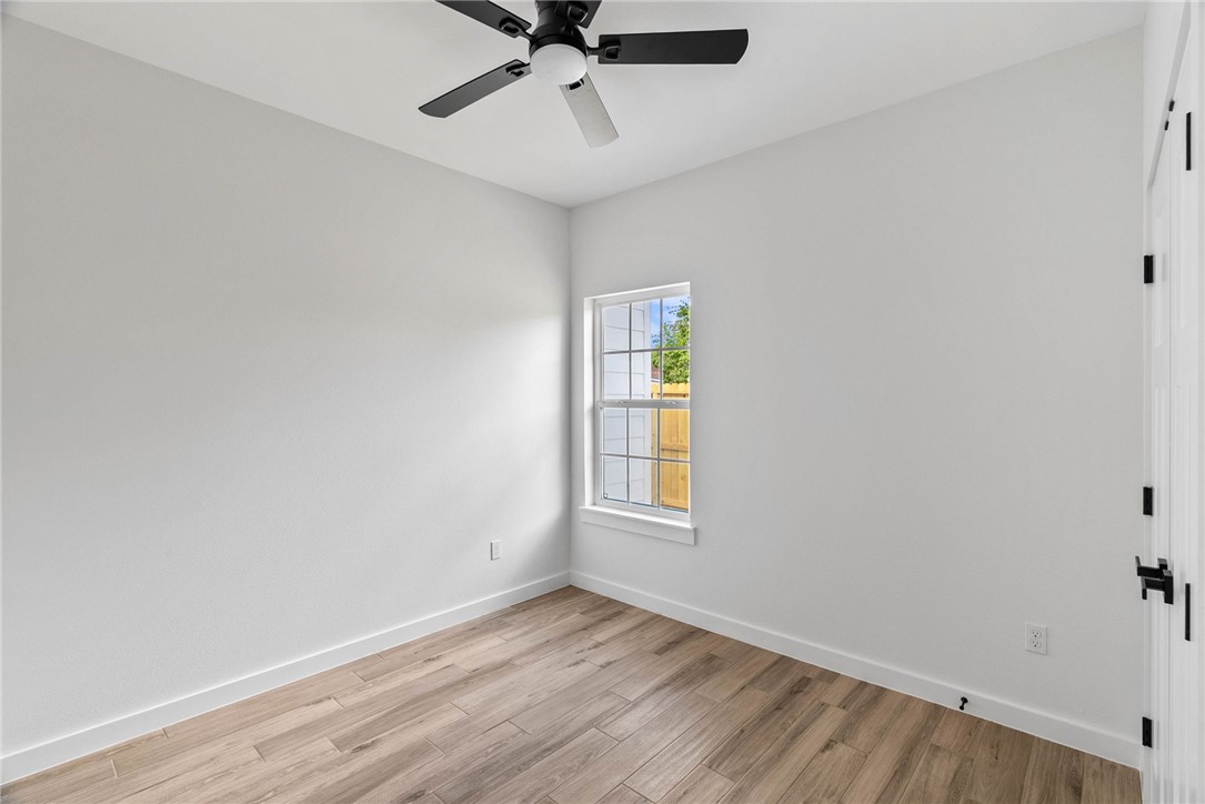 2925 Rogers St Property Photo 11