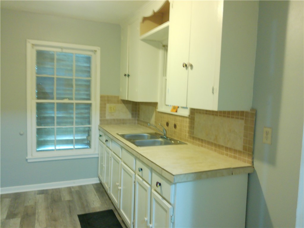 1722 Tarlton St Property Photo 6