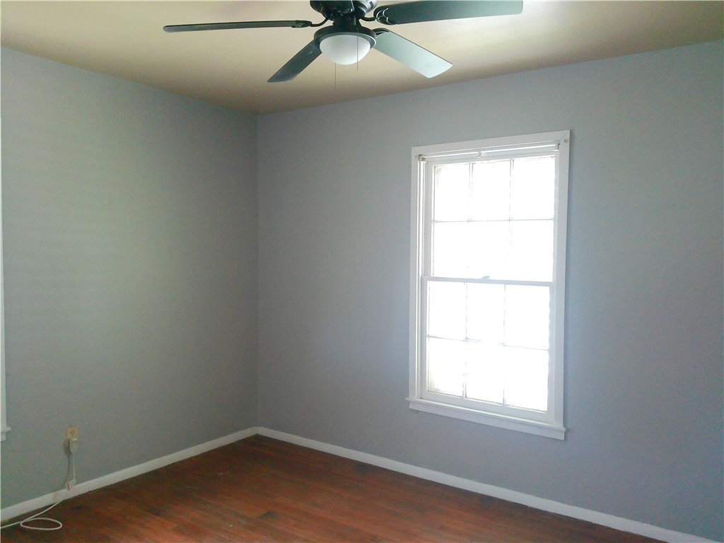1722 Tarlton St Property Photo 8