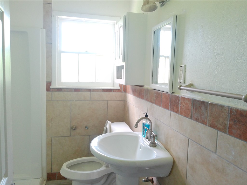 1722 Tarlton St Property Photo 11