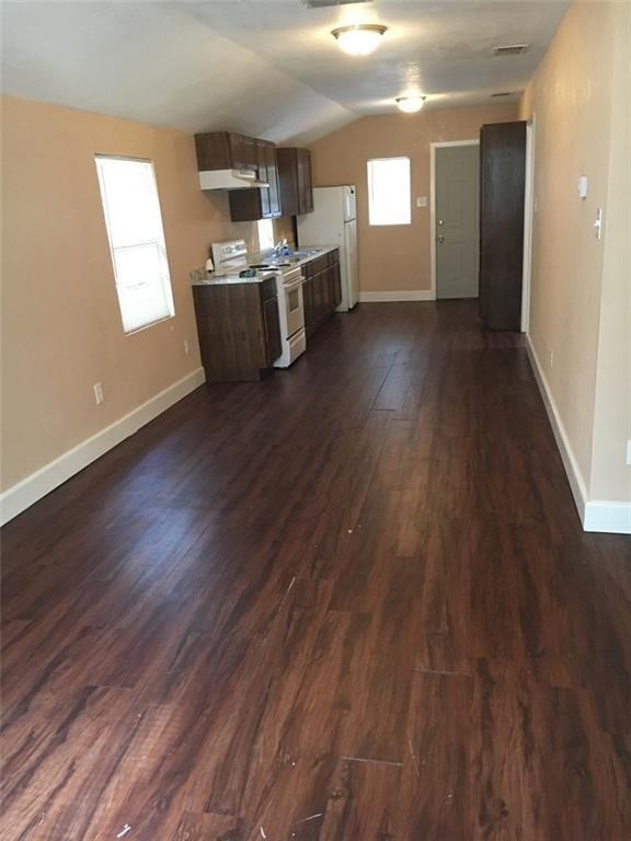 478173 Property Photo 2