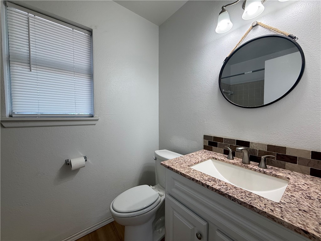1008 Diomede Dr Property Photo 13