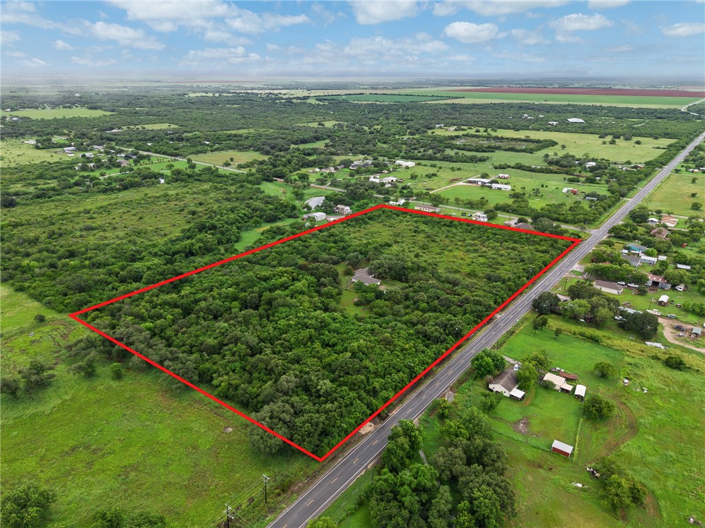109 Fm 1360 Property Photo 1