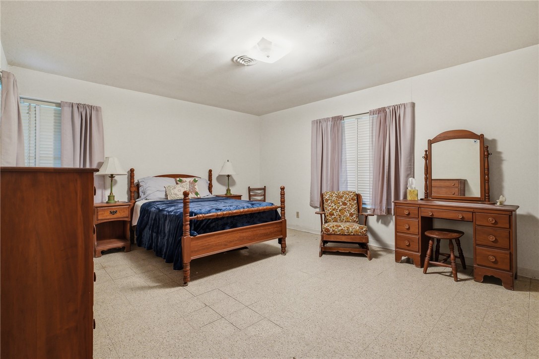 109 Fm 1360 Property Photo 19