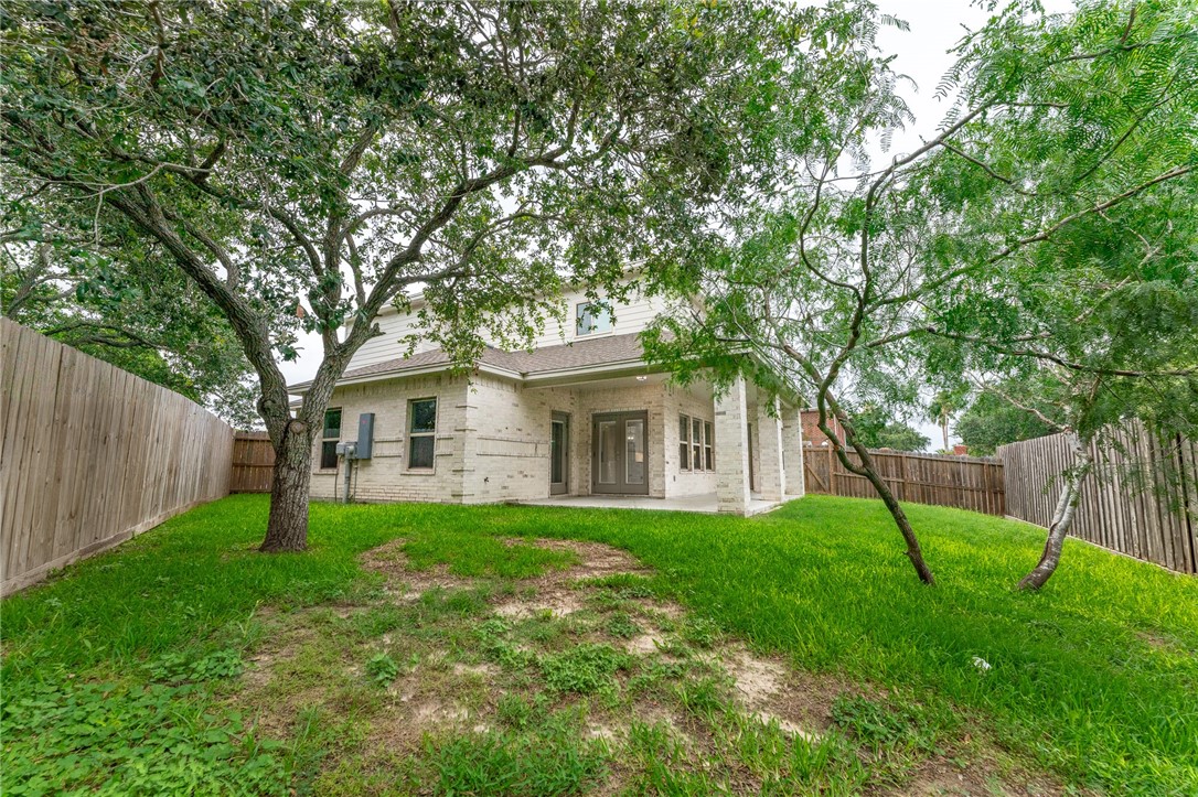 7026 Adcote Dr Property Photo 6