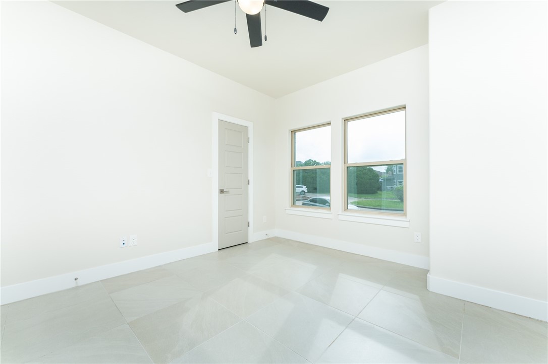 7026 Adcote Dr Property Photo 20