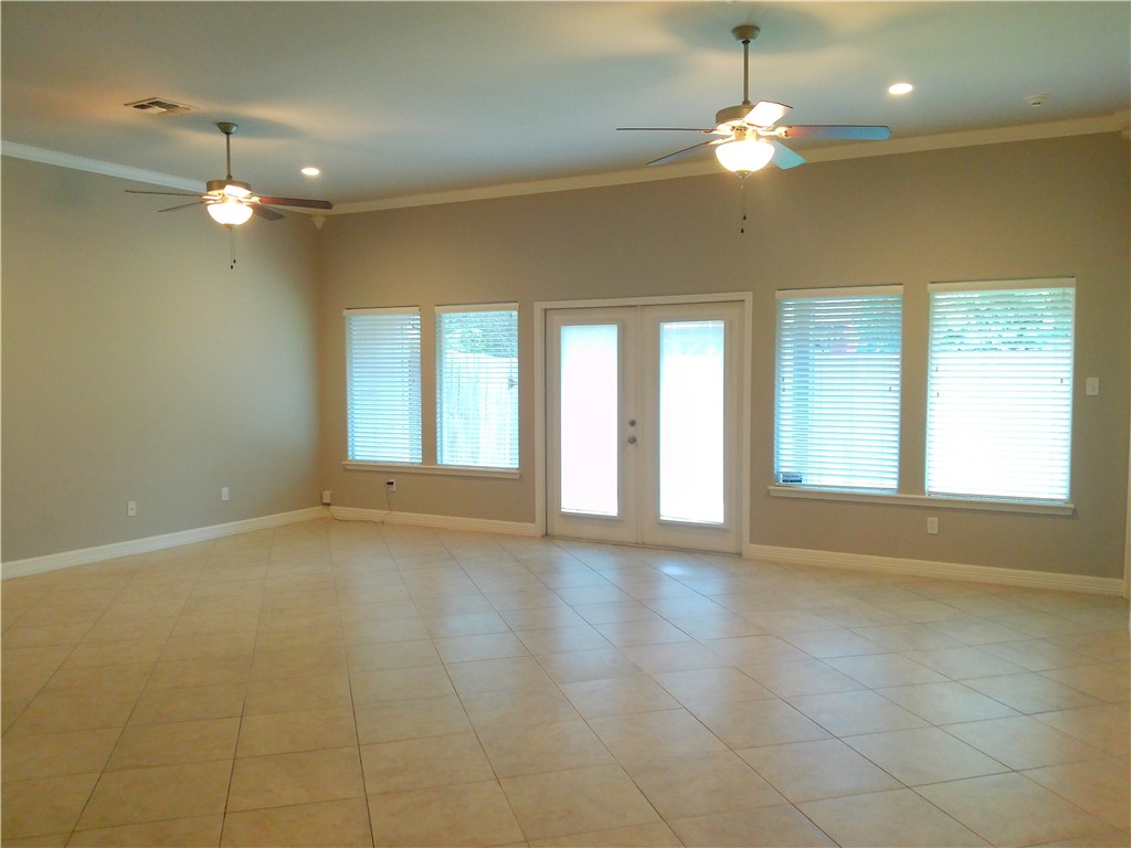 4750 Grand Junction Dr 24 Property Photo 2