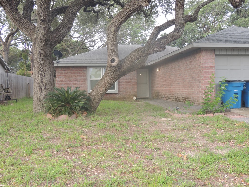 2187 Glenwood Dr Property Photo 1