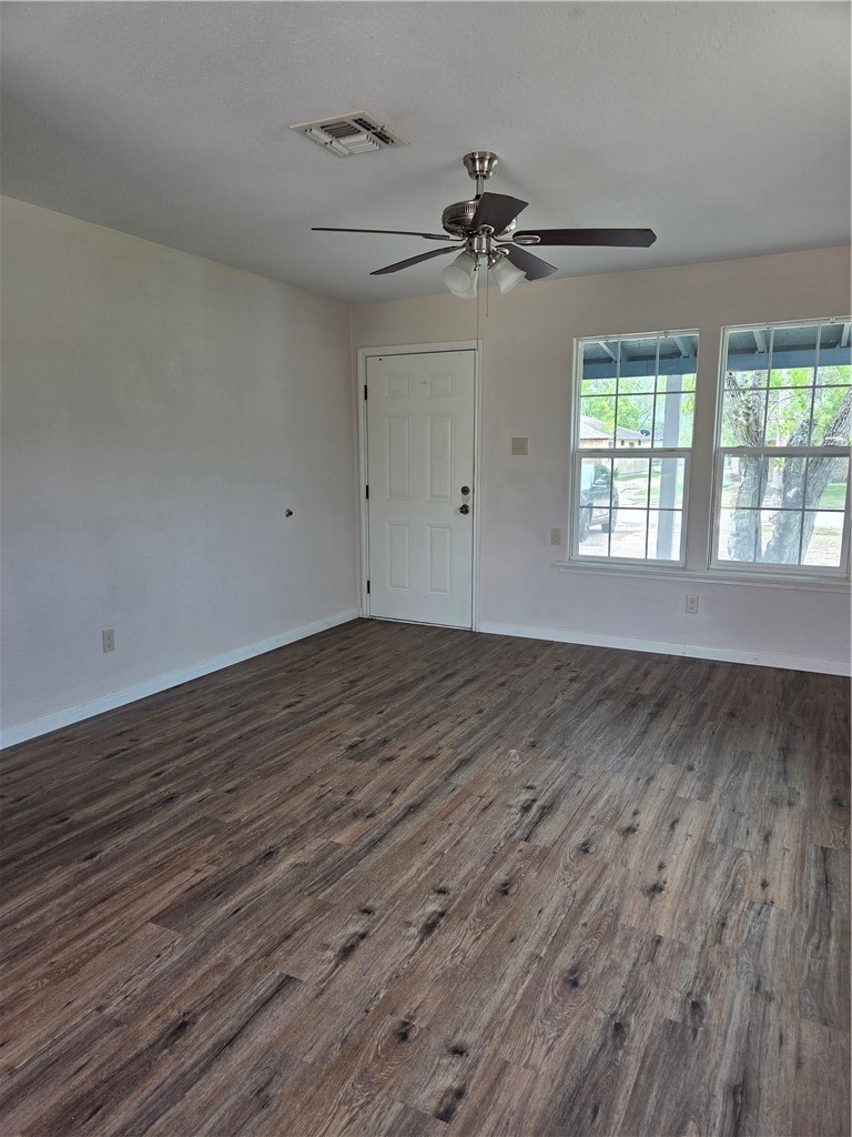 2532 Milo St Property Photo 2