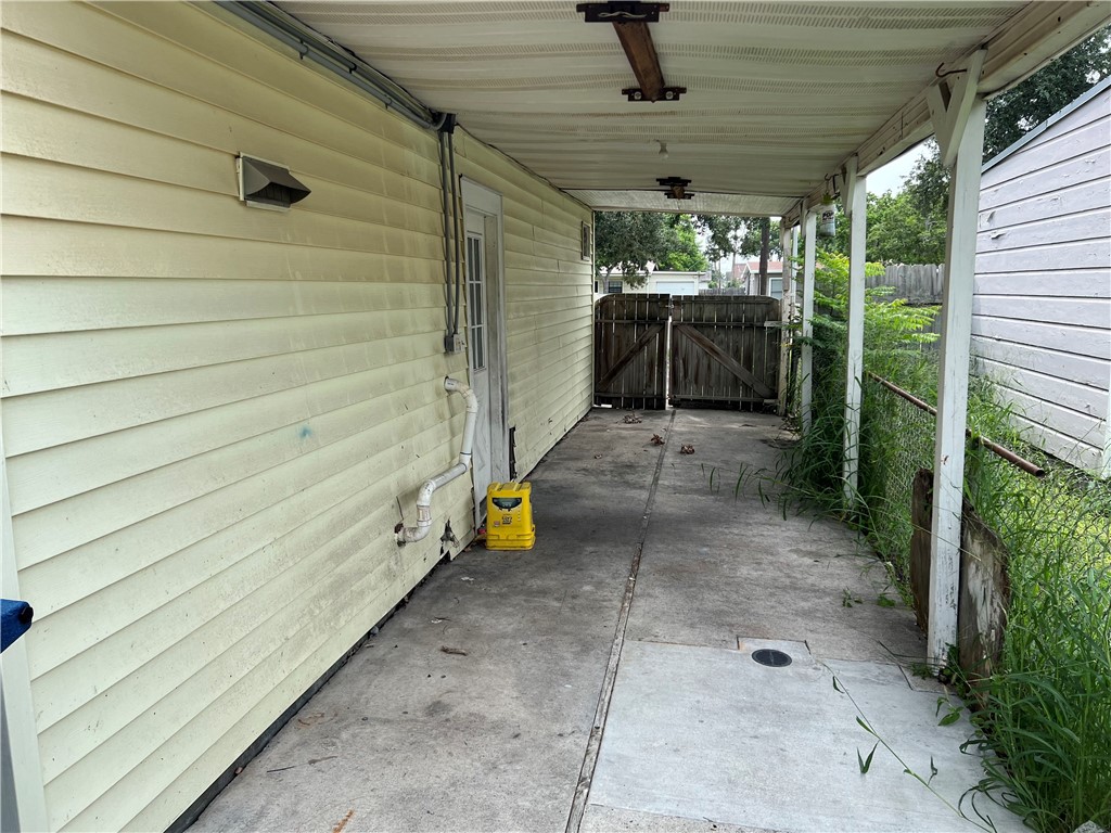 4402 Sequoia St Property Photo 12