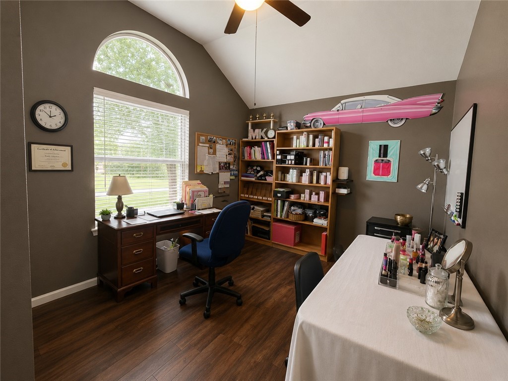 406 Bayview Blvd Property Photo 8
