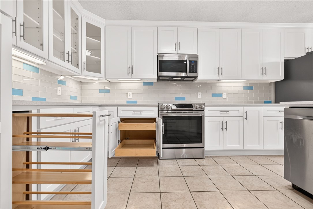 15306 Key Largo Ct Property Photo 15