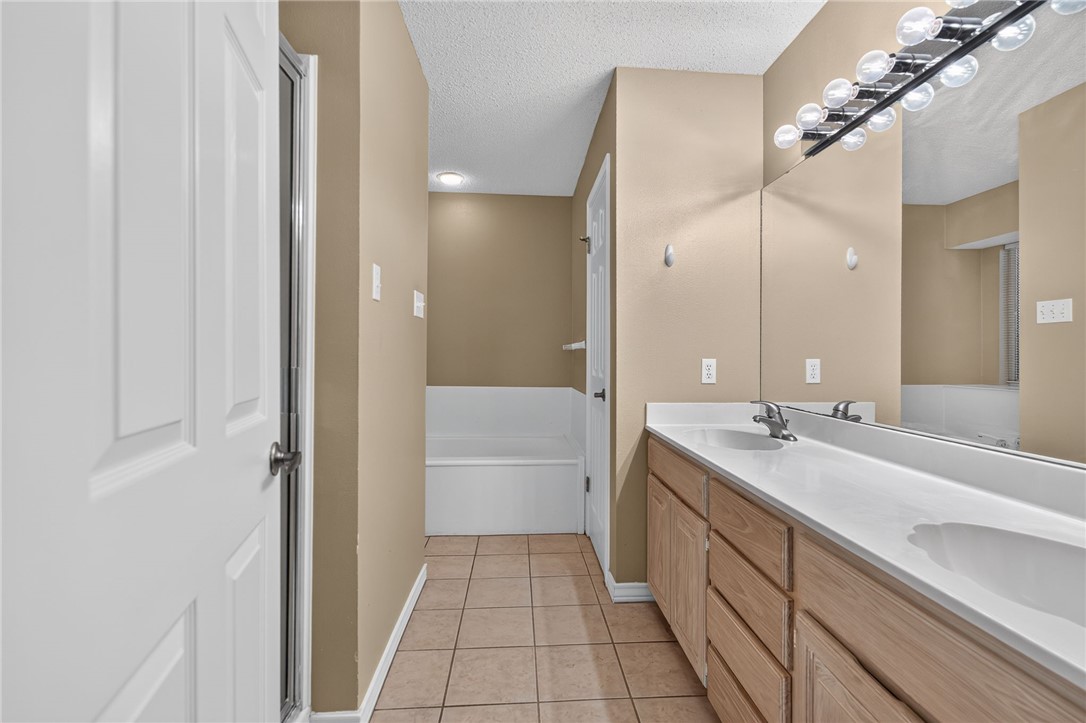 15306 Key Largo Ct Property Photo 22