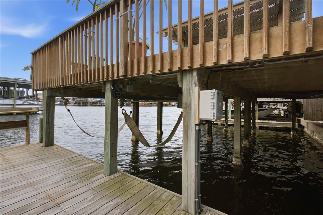 15306 Key Largo Ct Property Photo 33