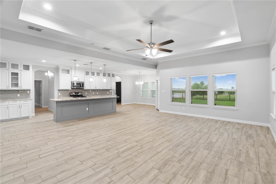 100 Speargrass Property Photo 4