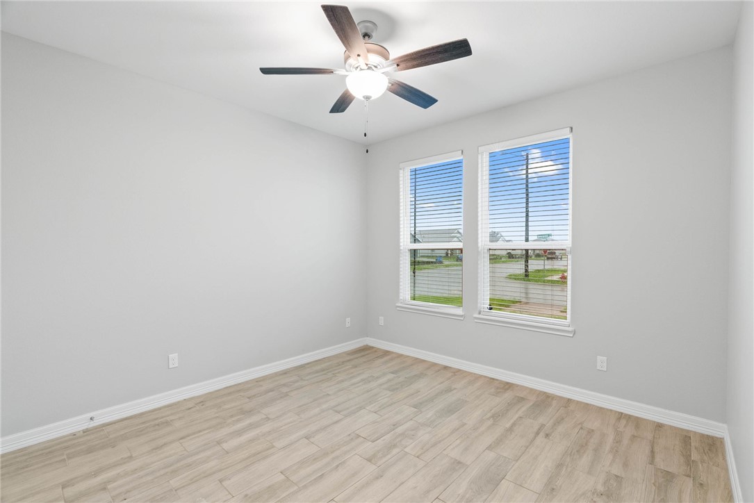 100 Speargrass Property Photo 19