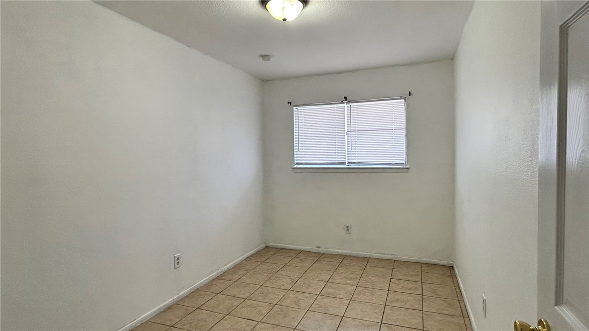 1004 Austin St 9 Property Photo 19