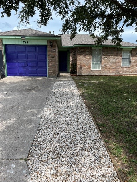 717 Dominga Dr Property Photo 1