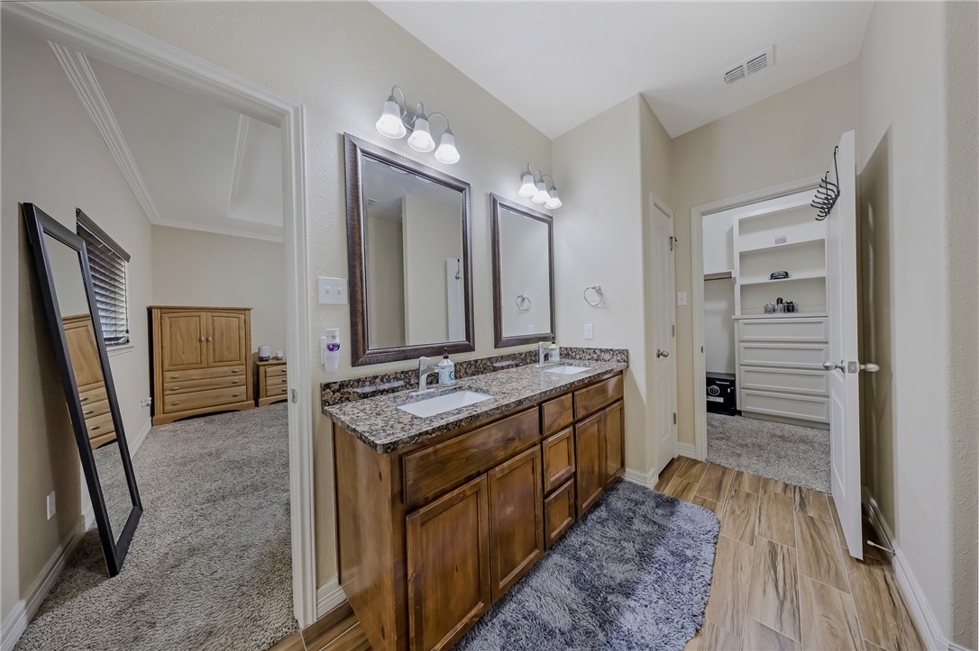 15413 Basswood Dr Property Photo 16