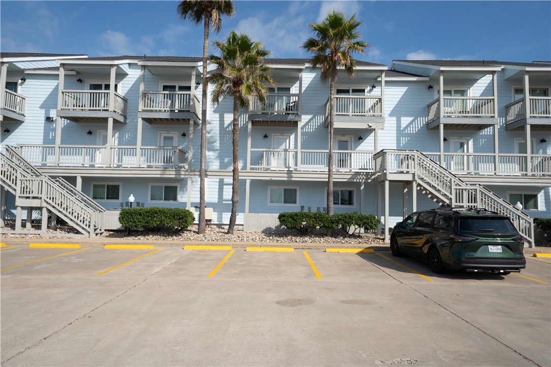 14802 Windward Dr 227 Property Photo 1